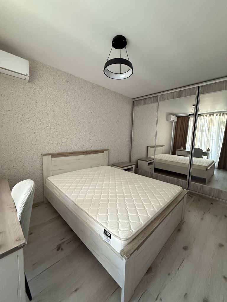 Дава се под наем Тристаен апартамент в Варна, Чайка - 100 кв.м за 1500 € - Снимка #5