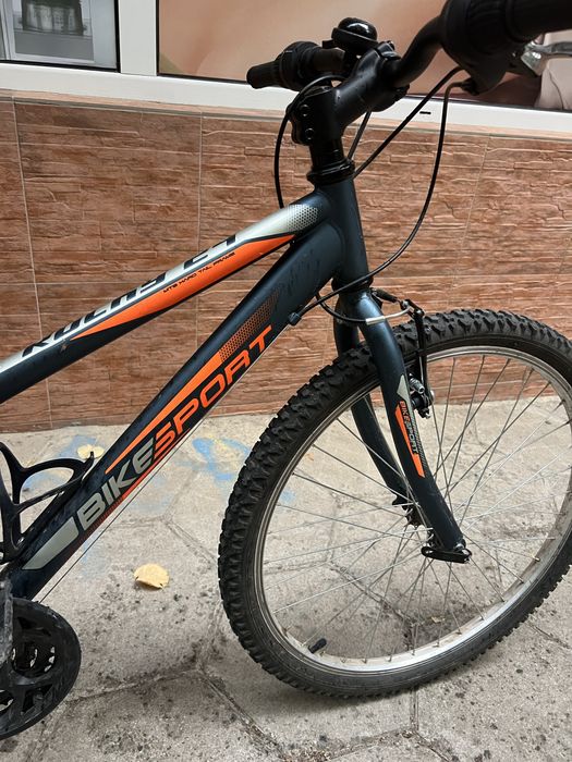 Детски велосипед 24 цола на един сезон.