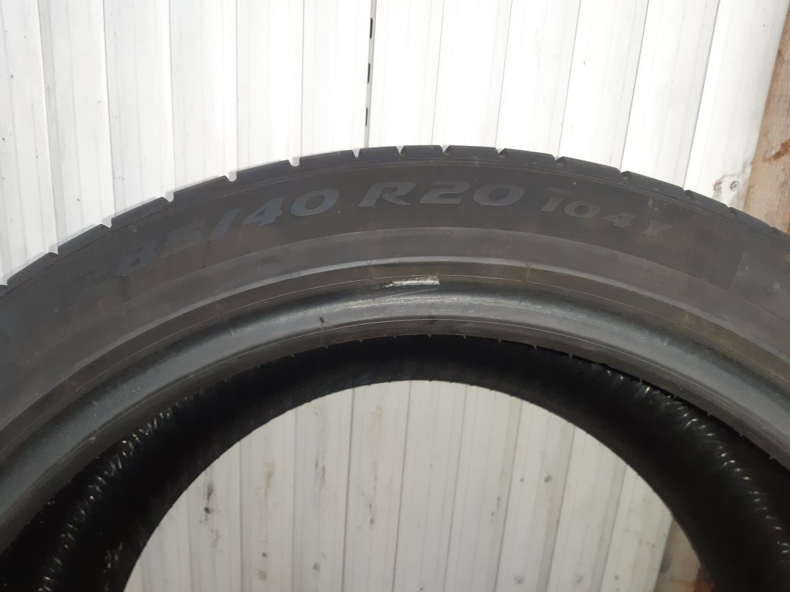 285/40/20 2×Pirelli vara dot 5117   4,33mm