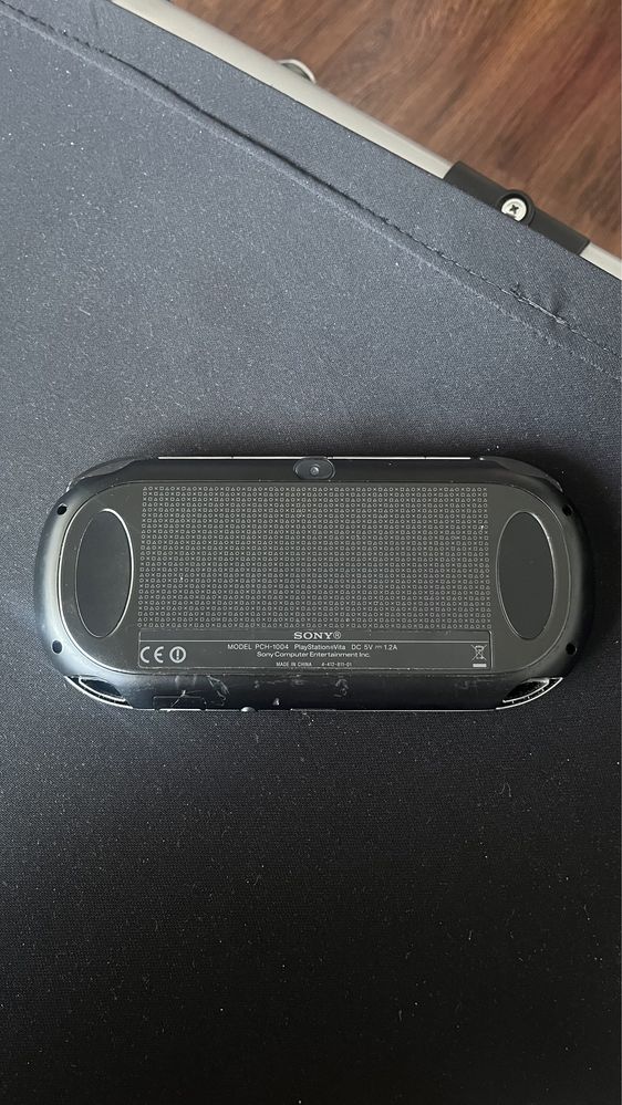 PS Vita 1000 като нова