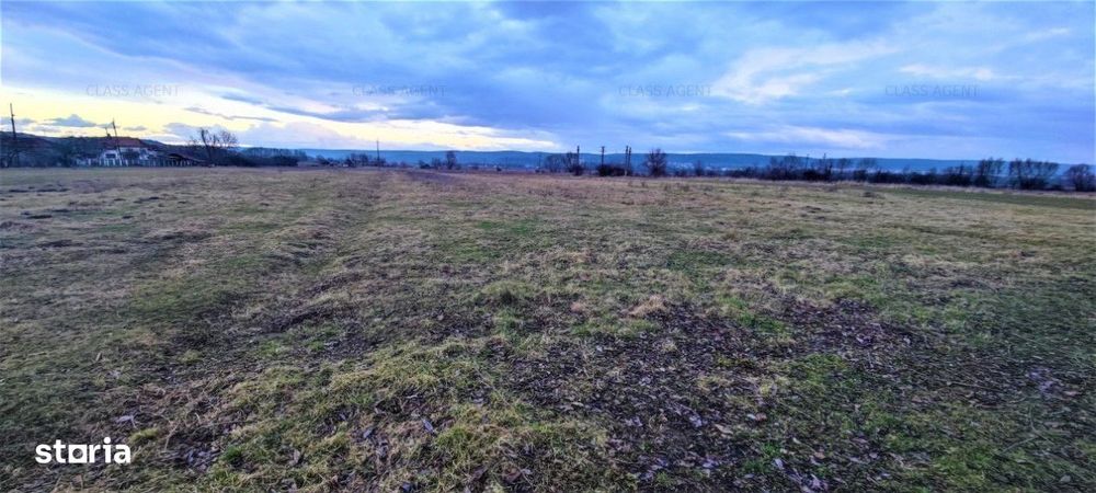 Vanzare teren Mioveni sat Clucereasa