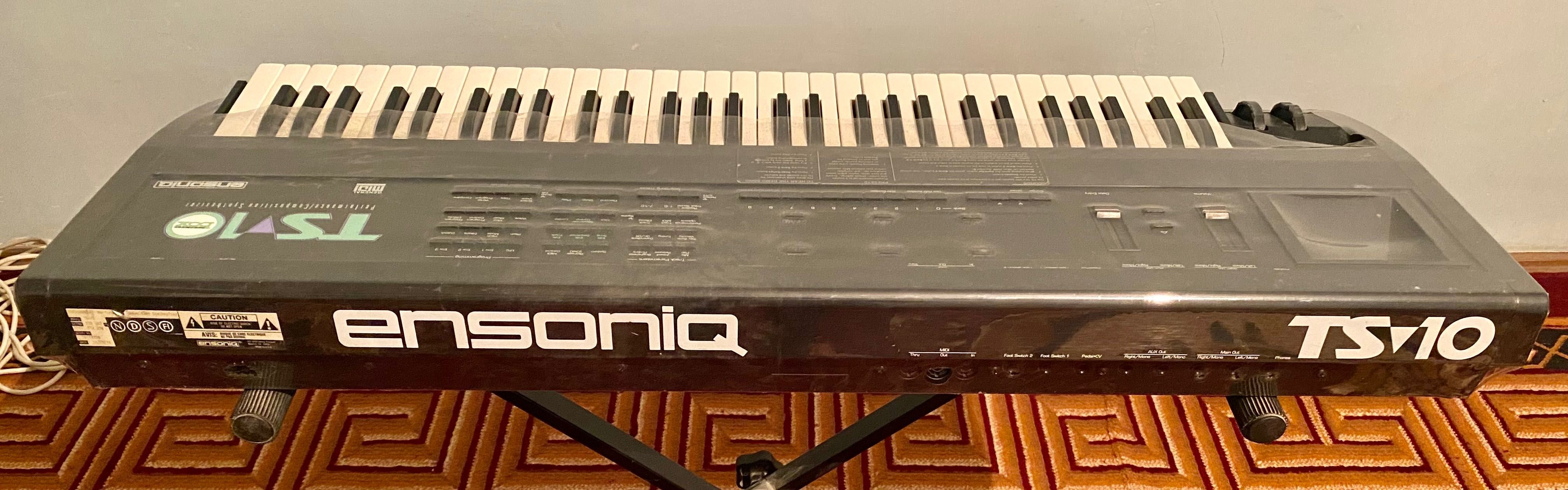 ENSONIQ TS-10 Профессиональный инструмент