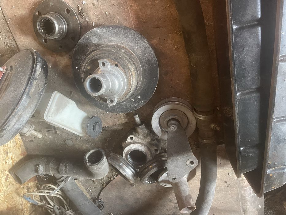 Продам запчасти на Газ 53