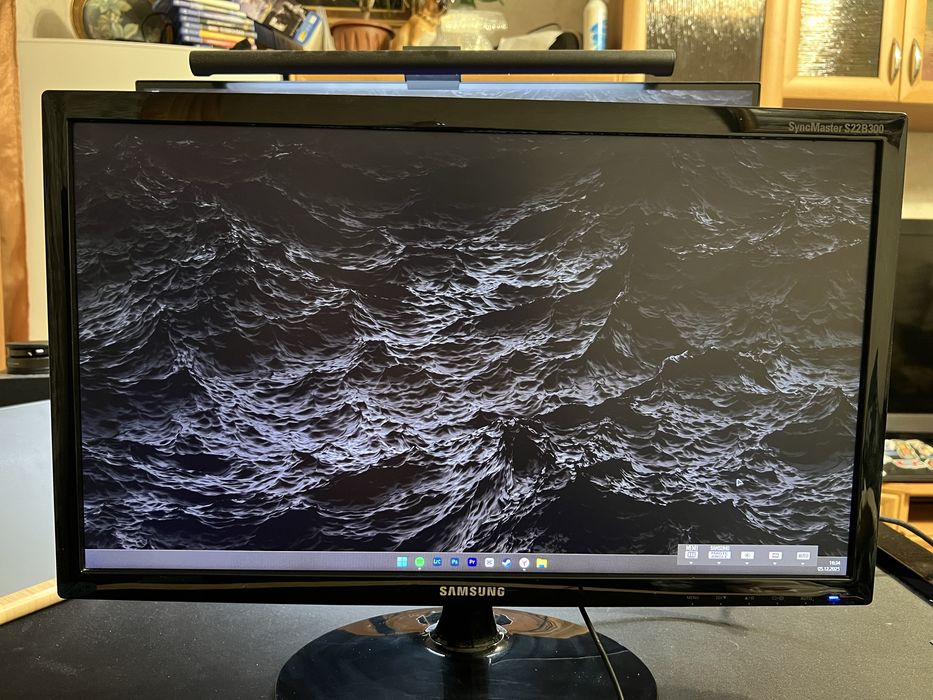 Монитор Samsung LS22B300BS/KZ — 22″ Full HD