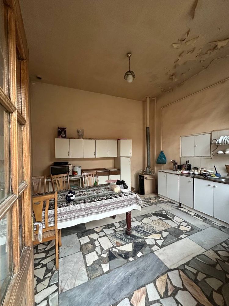 Hovli sotiladi 5.4 sotix Qoraqamish