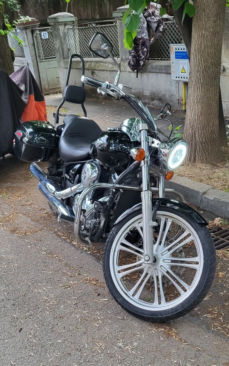 Kawasaki VN 900 Custom