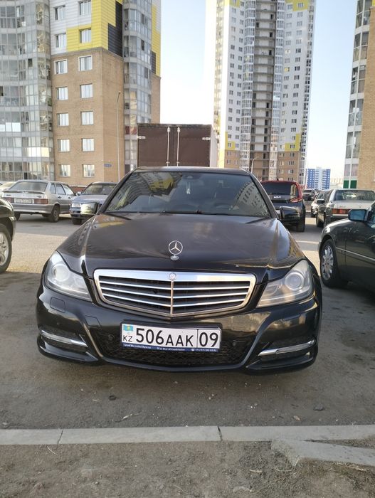 Мерседес c180 w204