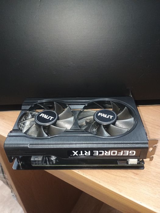 Продам RTX 3050 8GB