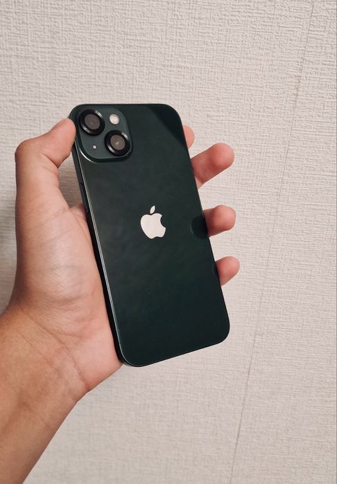 Продам Iphone 13