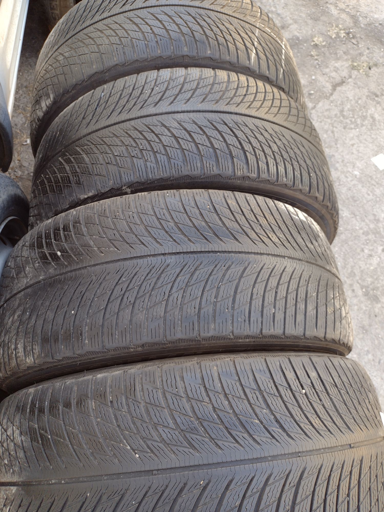 Перфектни 4бр.275/45/20 Michelin PA5 suv dot2821 rsc