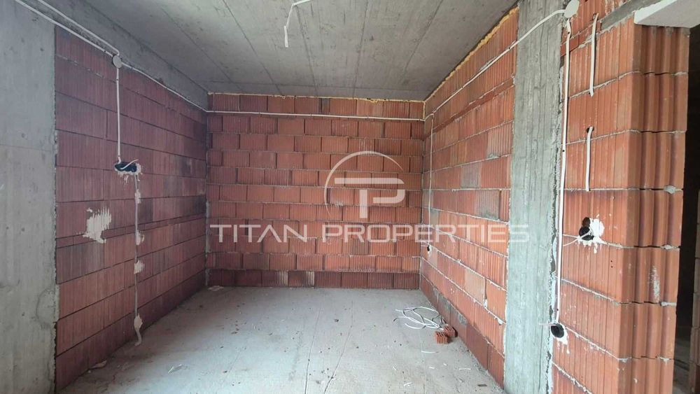 Продава се Тристаен апартамент в Пловдив, Беломорски - 125 кв.м за 1401 €/кв.м - Снимка #3