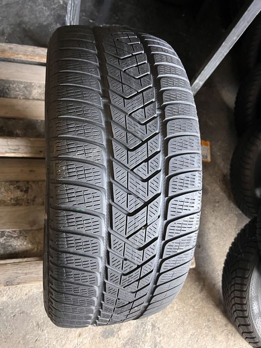1 anvelopa iarna 255/50/19 , Pirelli !