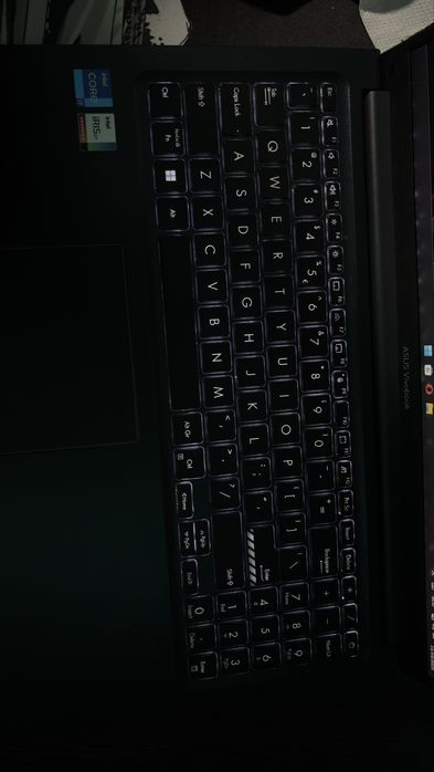 Vând Laptop ASUS Vivobook 15