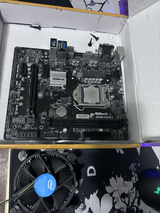 Процессор с материнской платой i5-9400