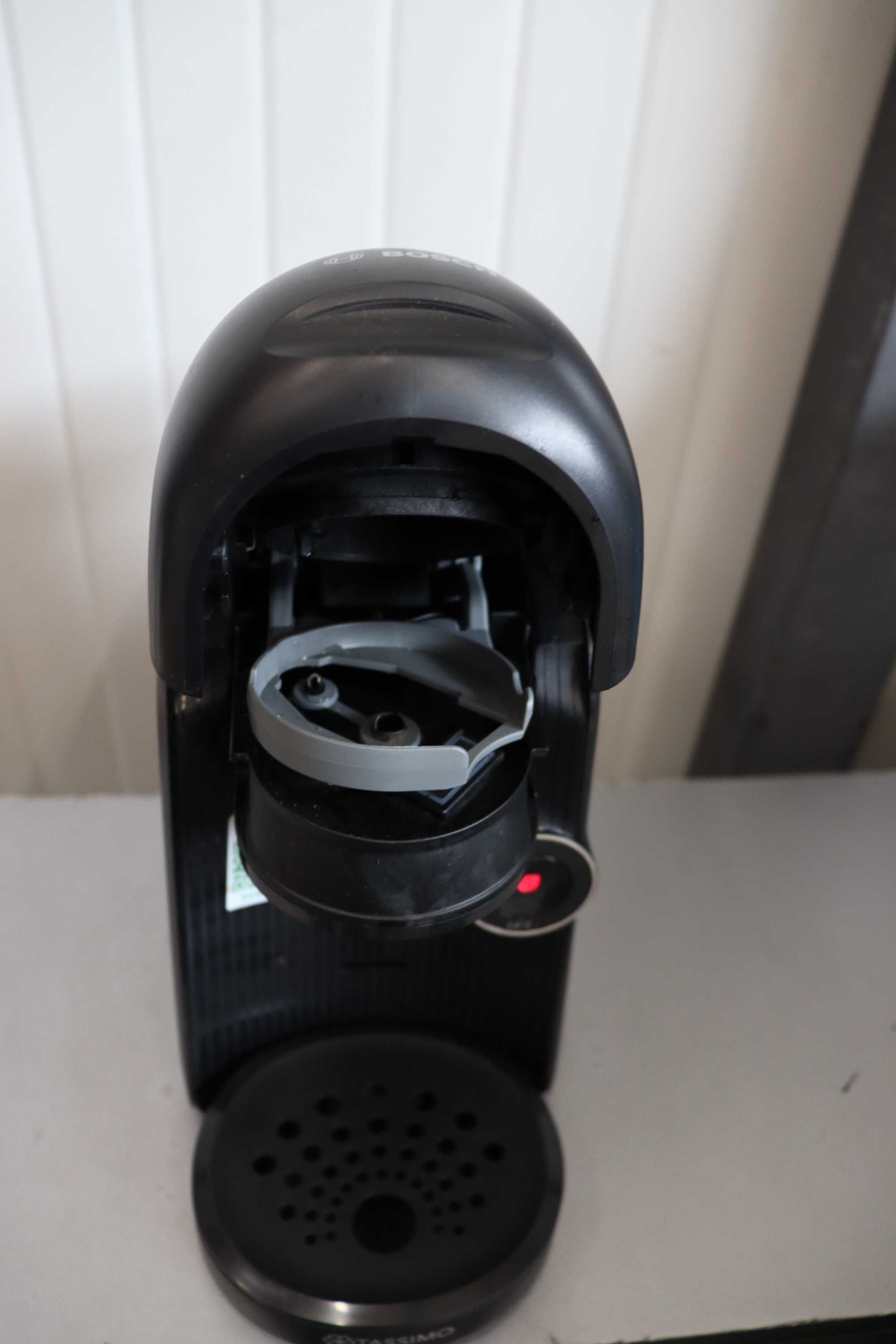 Кафемашина за капсули Bosch Tassimo finesse friendly TAS162E, 1400W