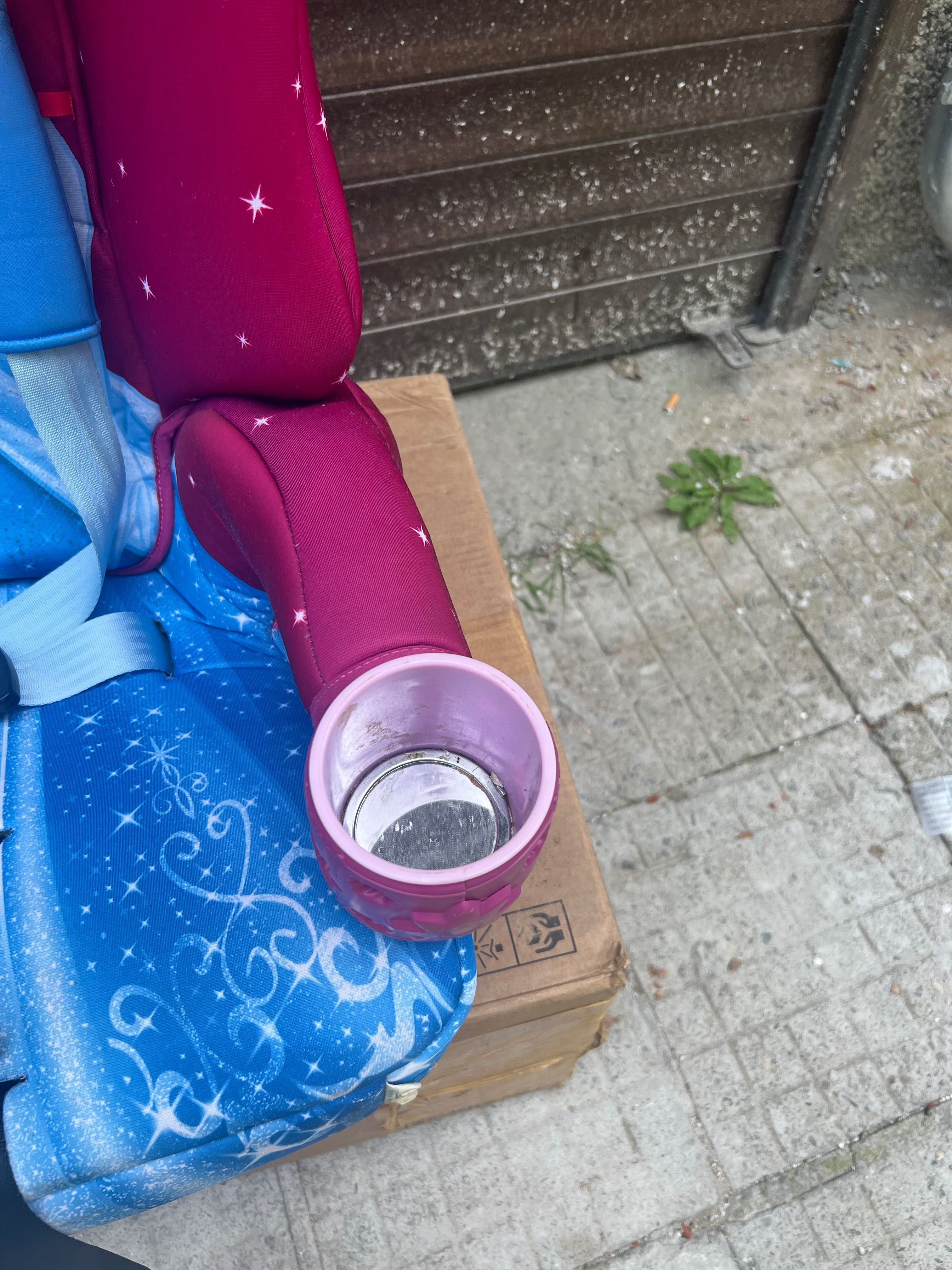 Столче за кола за принцеса