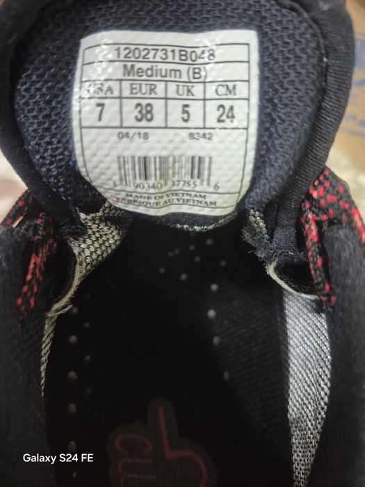 Adidasi noi Brooks Cascadia