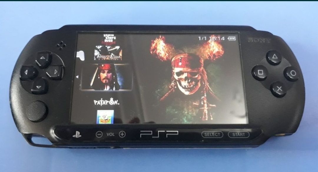 PSP+64 gb Memory Card+160 игри
