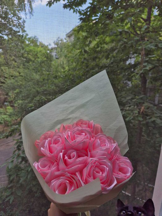 Buchet de trandafiri din satin roz