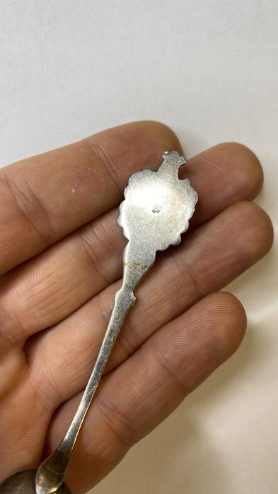 Lingurita decorativa din argin masiv 800 cu email Dusseldorf veche