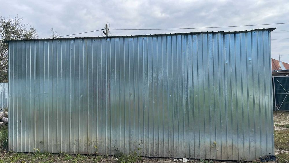 Container din tabla 2.5m x 2.7m x 6m