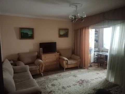 Продаётся квартира Юнусабад7 2 ком 57 м2 средним ремонтом