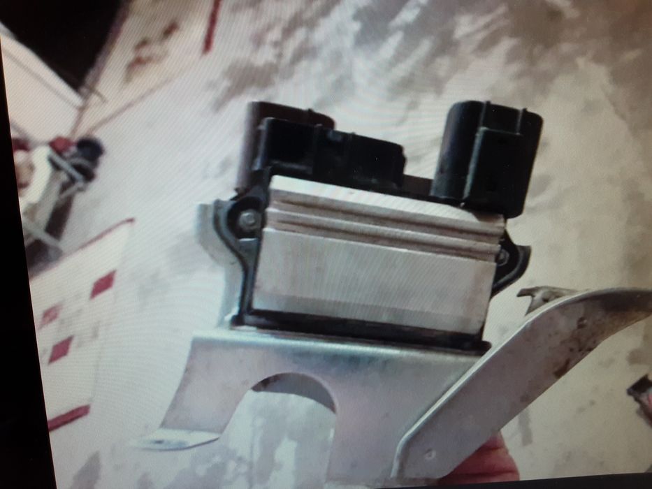 Продам модуль управления воздухом и топливом секвоя тундра