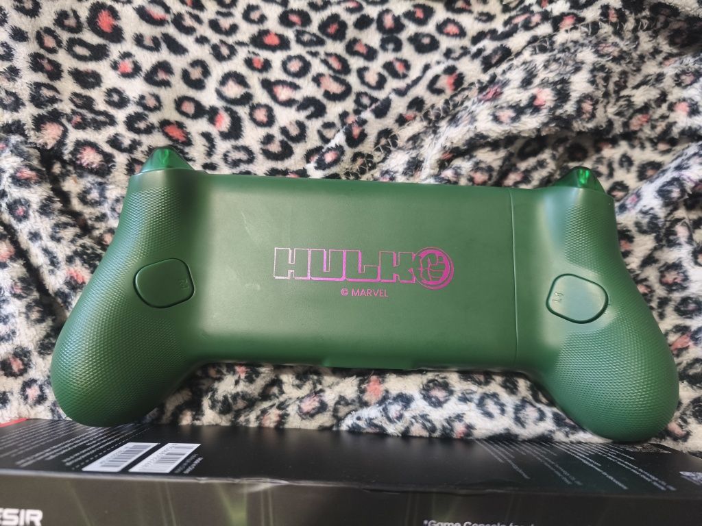 Bluetooth joystick Gamesir Galileo G8+ Hulk edition