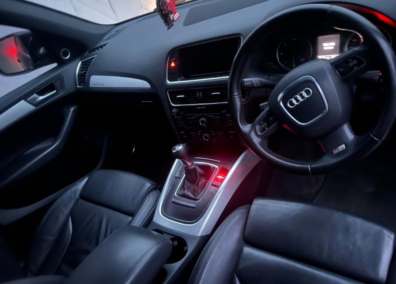 Dezmembrez / Dezmembrari Audi Q5 S-Line 2.0TDI CGLC 2008-2012