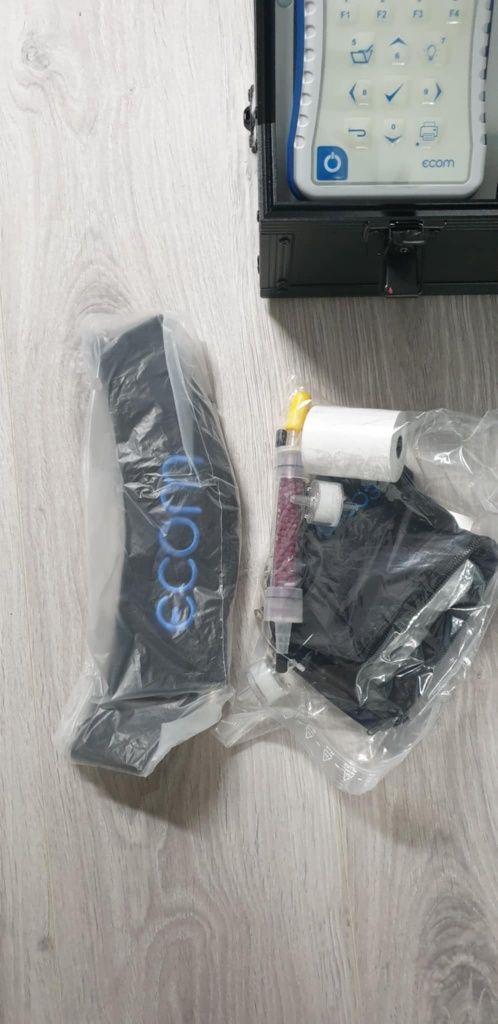 Analizorul de combustie portabil ECOM J2KN Pro Easy