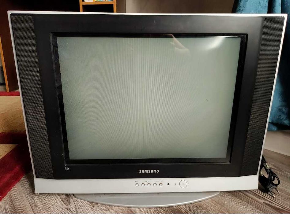 Телевизор Samsung в рабочем состояний