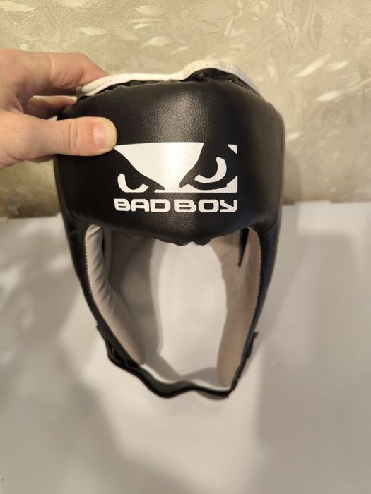 Продам шлем для бокса Bad Boy для подростков