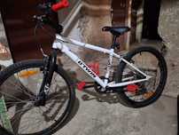 Bicicleta fete rosie utilizata+bonus trotineta