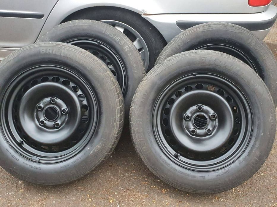 Vând urgent jante tabla r15 5x112  necesită alte cauciucuri