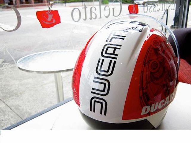 Ducati sticker дукати стикер мото стикери