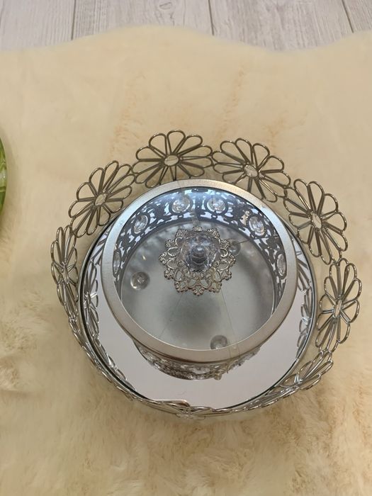 Лот поднос и бонбониера с кристалчета