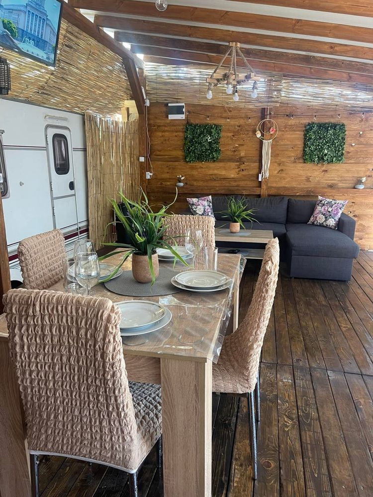 Продава се  Каравана “Морско Изкушение “