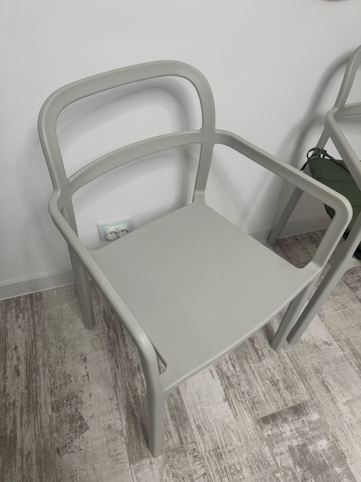 Scaune Ikea de vanzare