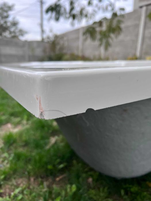 Cadă Baie Ideal Standard + Kit montaj