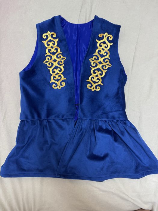 Национальная жилетка для девочки