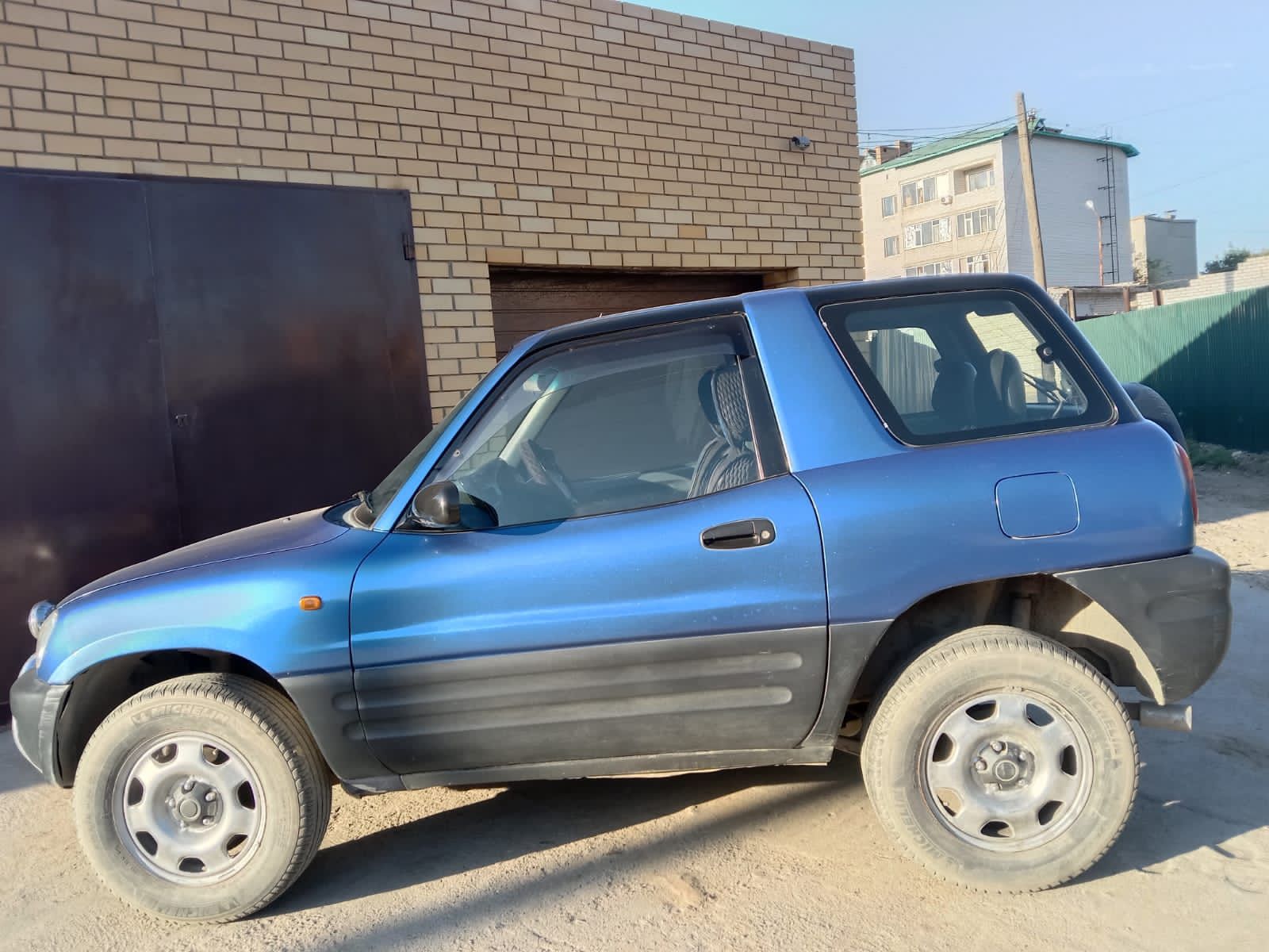 ПРОДАМ Toyota RAV 4 1995г.