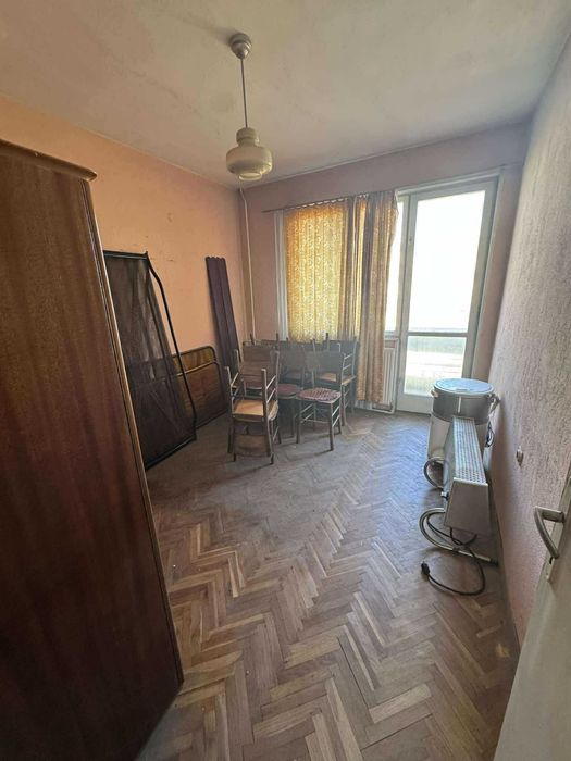 Четиристаен МОНОЛИТЕН АПАРТАМЕНТ в най-желания район на Казанлък!