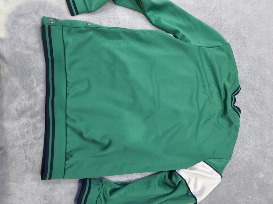 Bluza nike marimea S noua