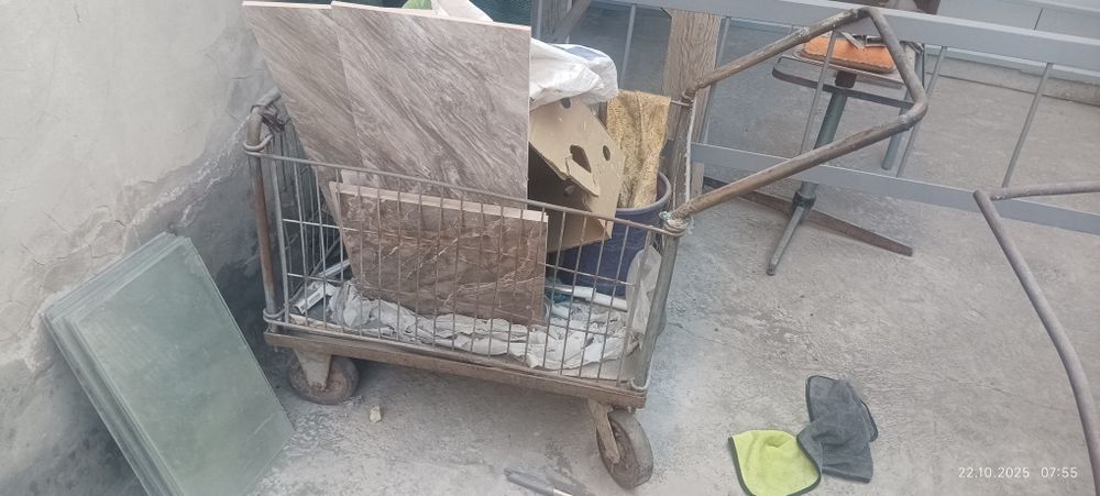 Тачка сотилади срочно Сагдианада доставка атиги 20000шахар ичида Самар