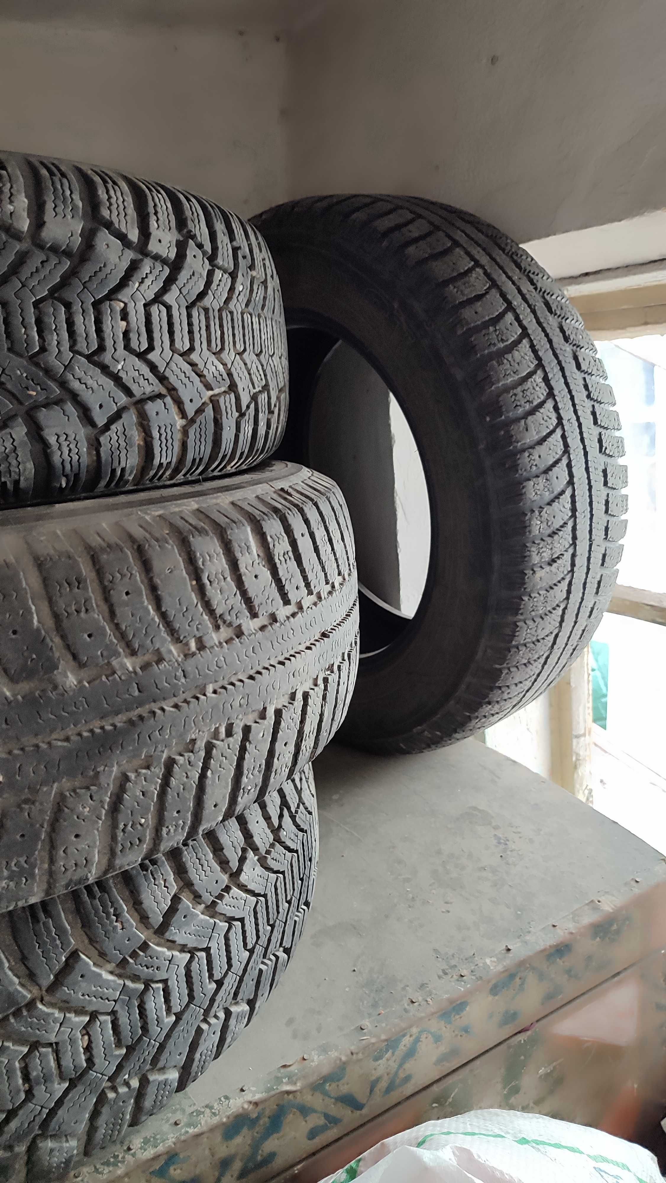 Зимние шины 185/65 R14