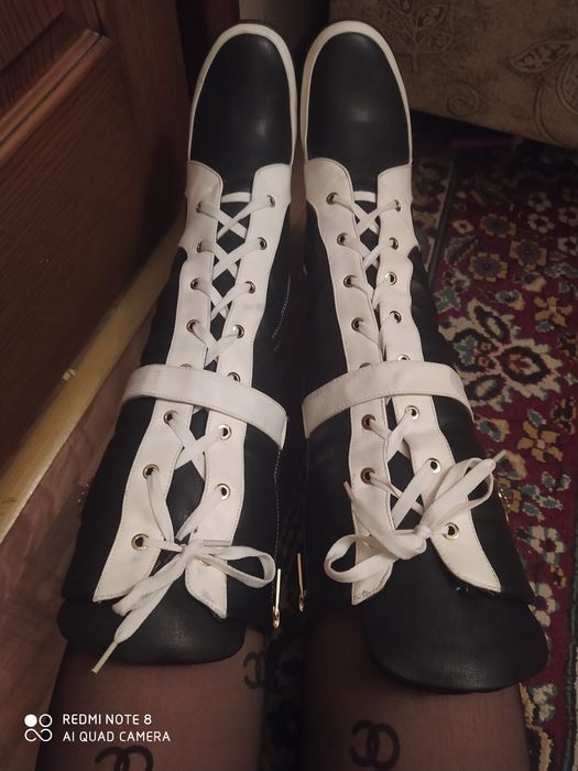 Обувь ботинки туфли сапоги  39-40 -41новые