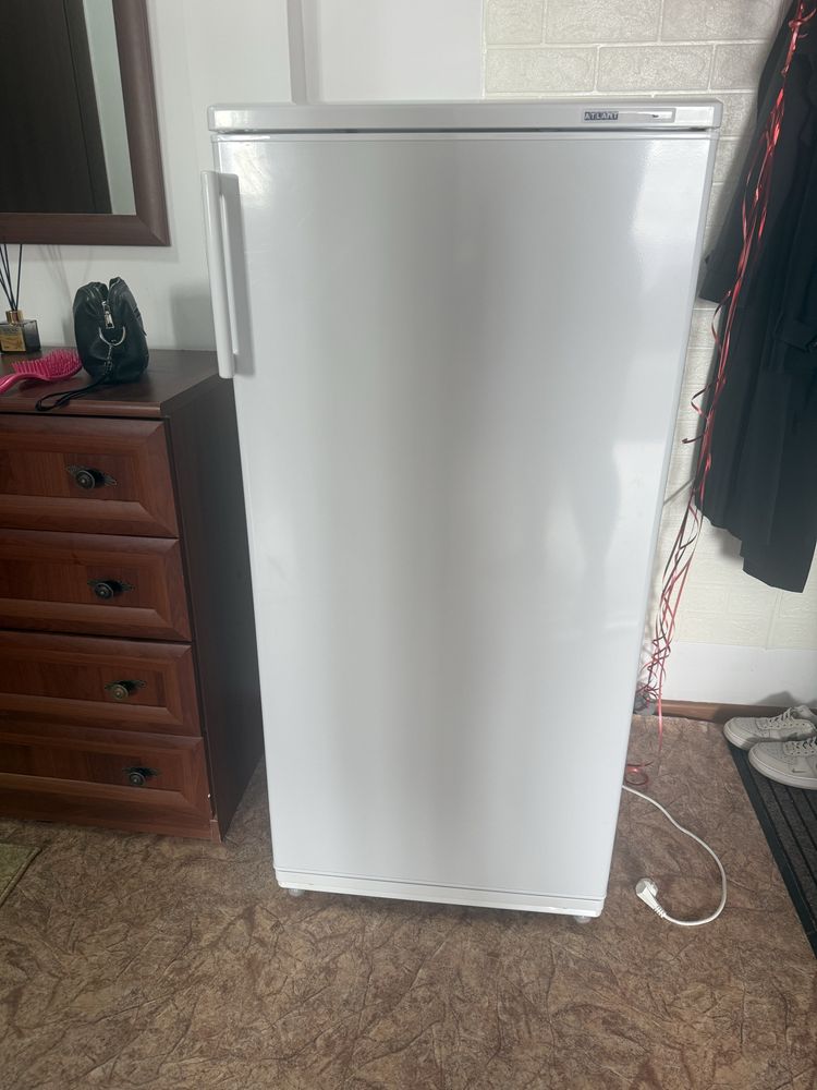 Продам холмдиник марки Атлан
