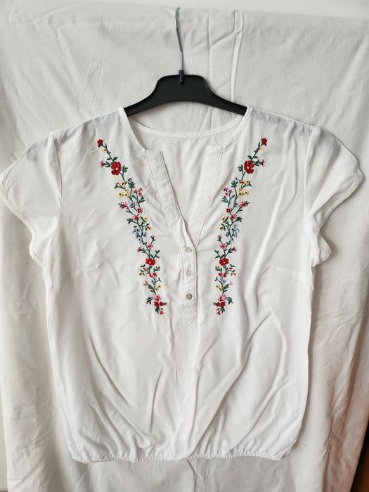 Bluze de dama (preț în descriere)