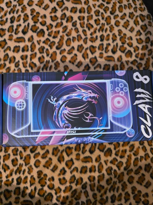Конзола MSI Claw 8 AI Plus.