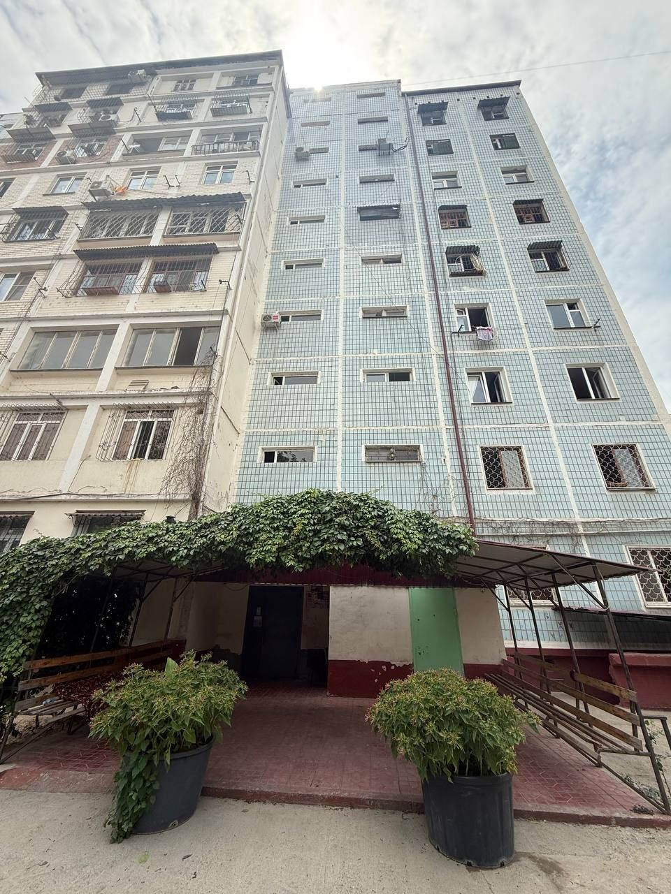 Срочно Продается ! ! !Сергелийский район Куйлюк 6 
5/8/9 средний рем